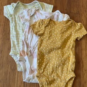 Carter’s 3 month short sleeve onesie